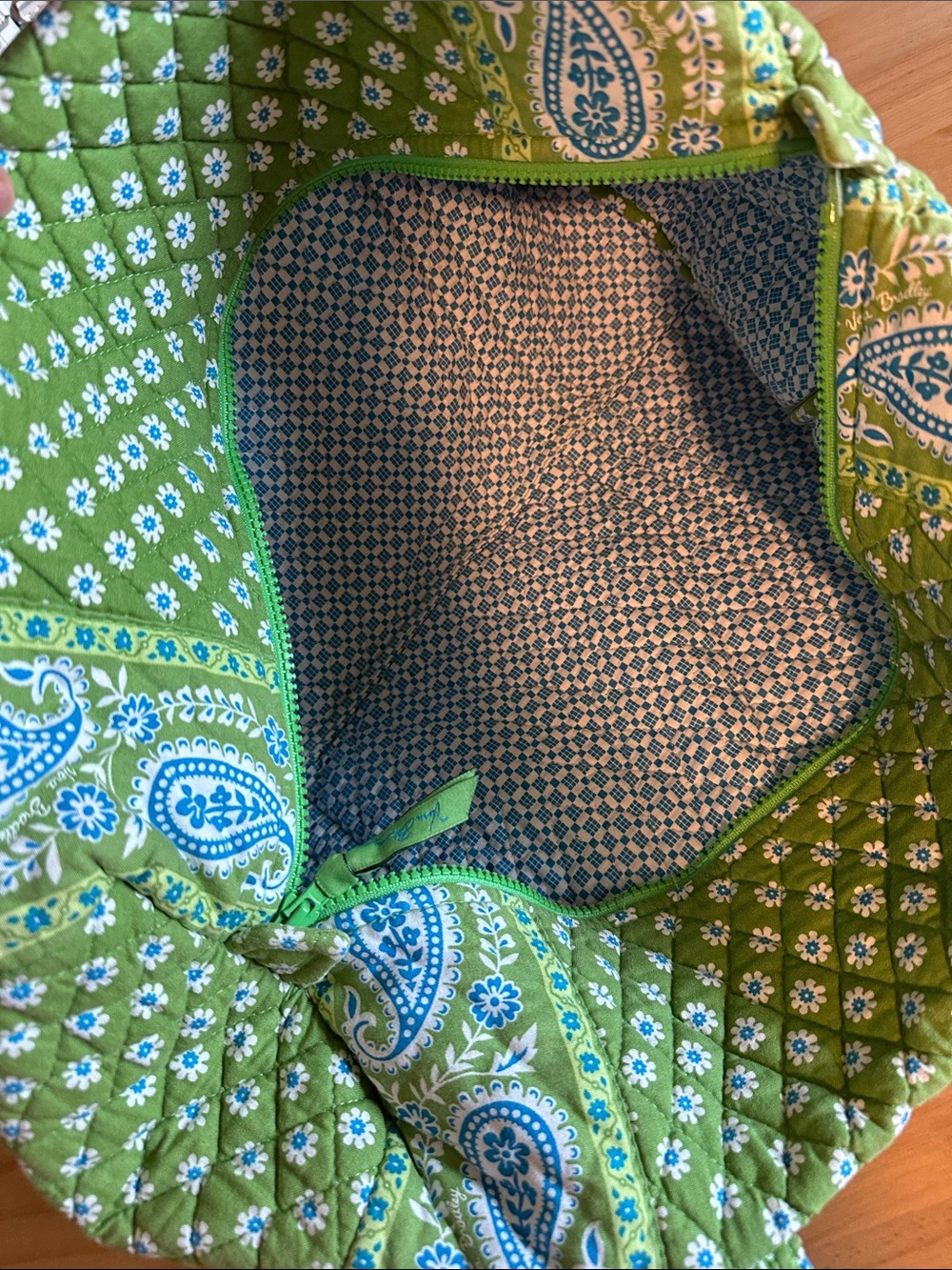 Vera Bradley Green Quilted Paisley Daisy Duffle Bag - Picture 5 of 5
